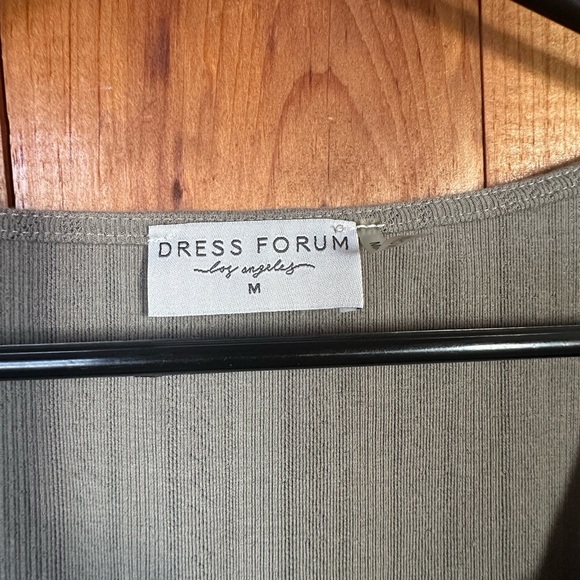 3/$20 bundle deal!!!! Dress Forum Sage Long Sleeve Blouse - Picture 2 of 2